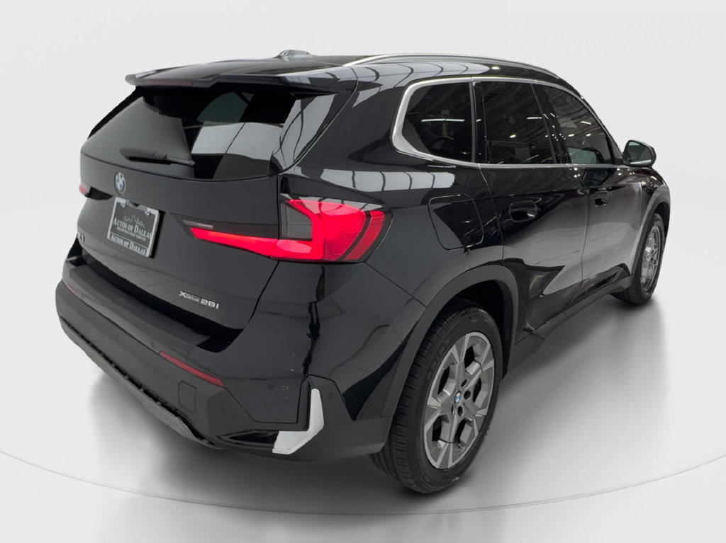 Used 2023 BMW X1 xDrive28i w/ Convenience Package AWD/4WD image 8