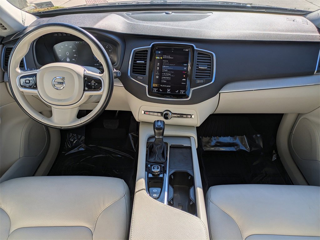 Certified 2022 Volvo XC90 T5 Momentum w/ Climate Package image 15