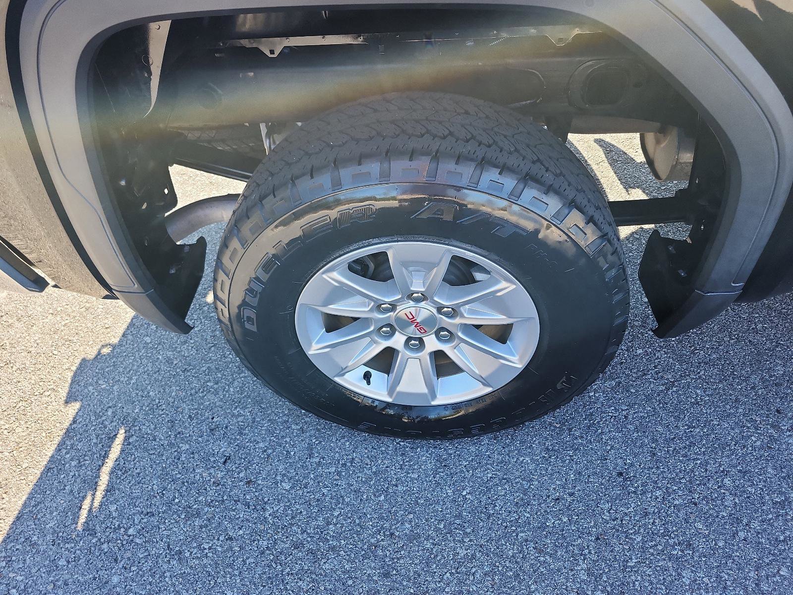 Certified 2022 GMC Sierra 1500 SLE image 7