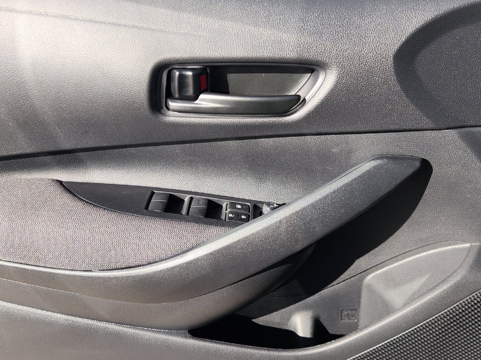 New 2027 Toyota Corolla LE FWD image 22