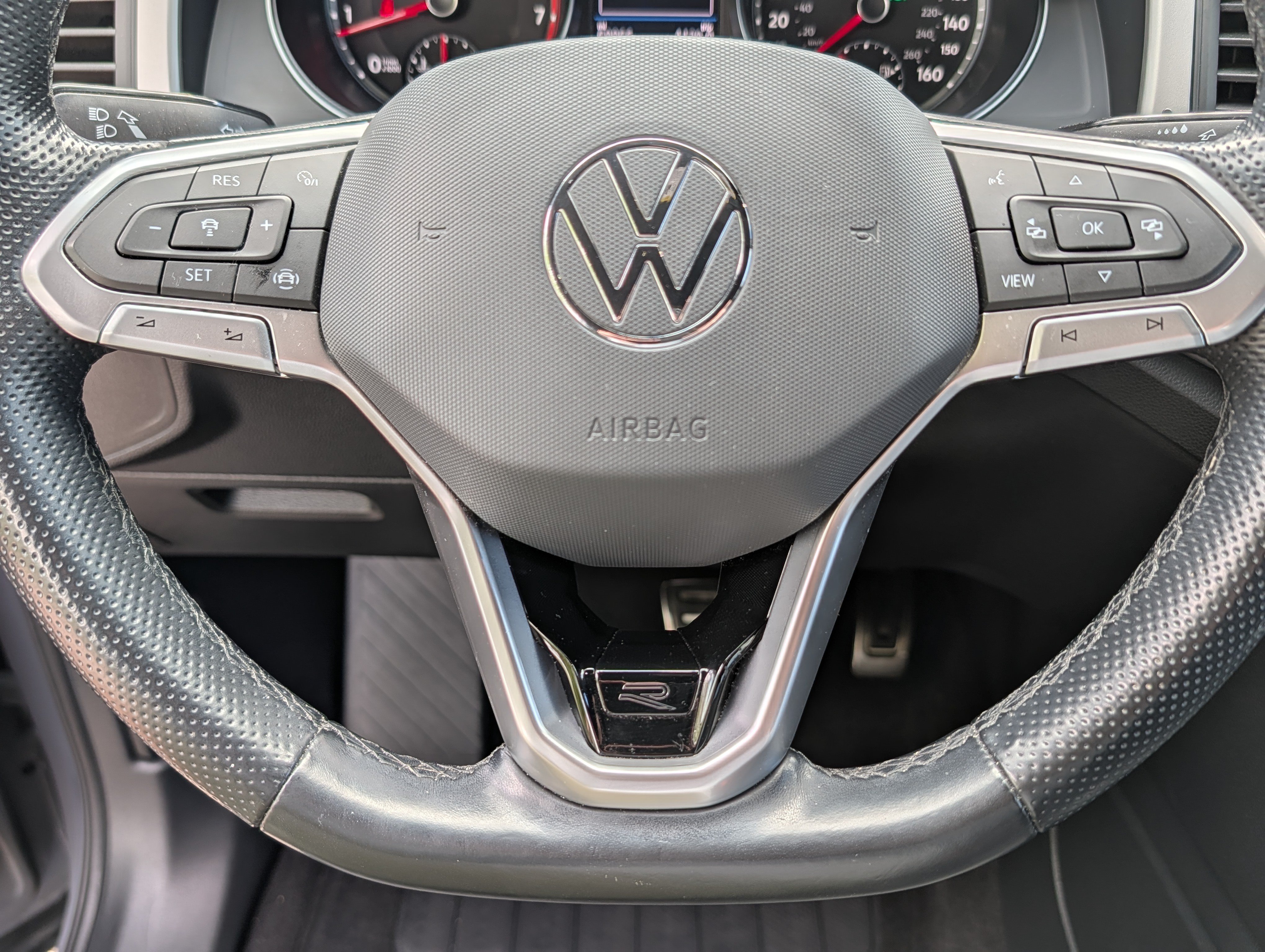 Certified 2021 Volkswagen Atlas Cross Sport SE AWD/4WD image 25