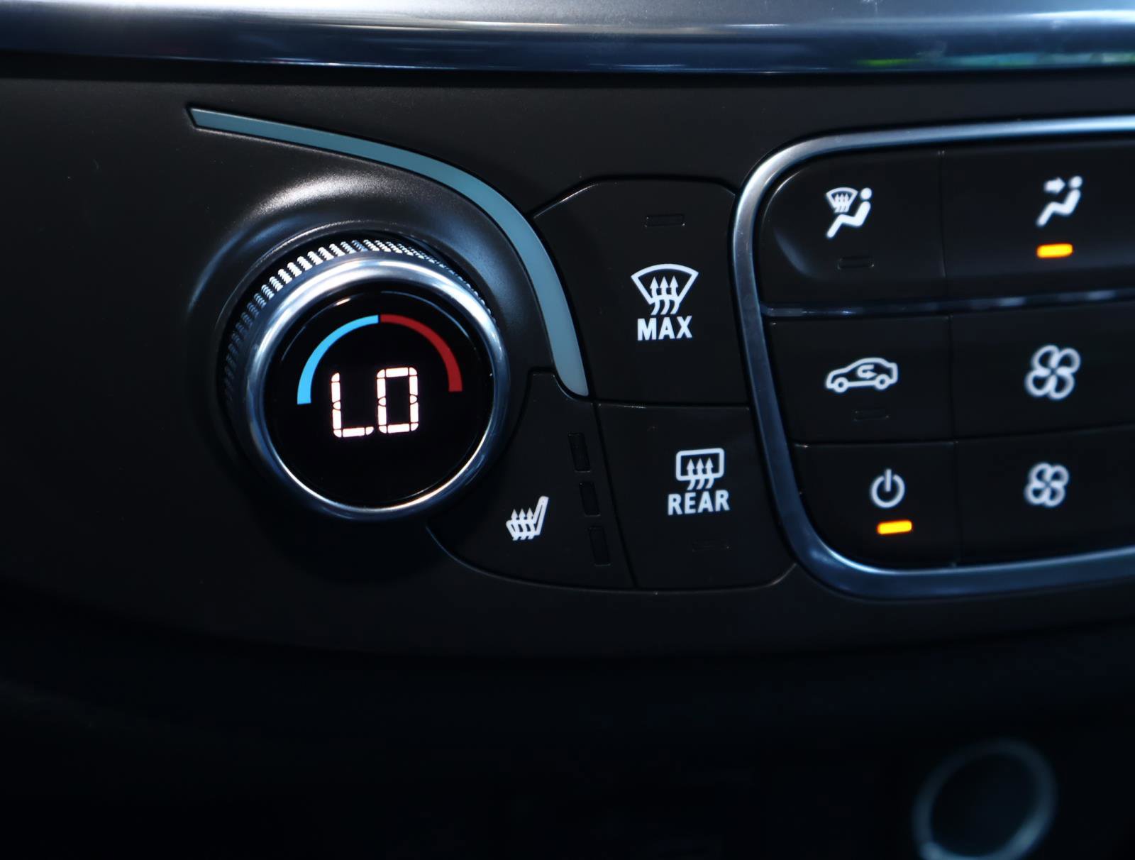 Used 2023 Chevrolet Traverse RS image 29