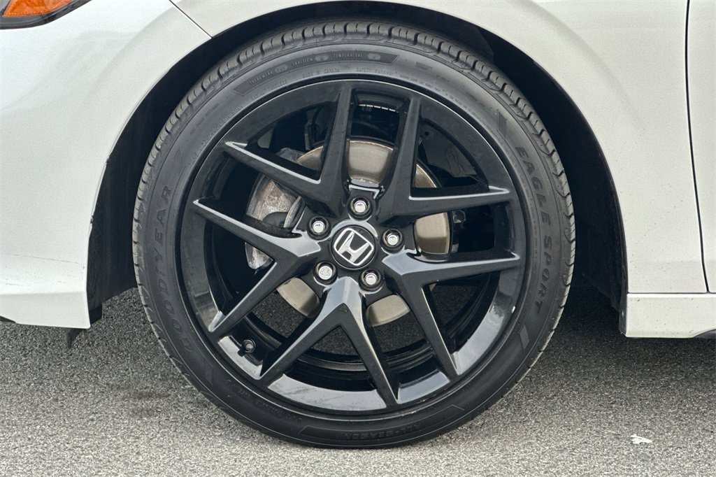Used 2025 Honda Civic Sport image 26