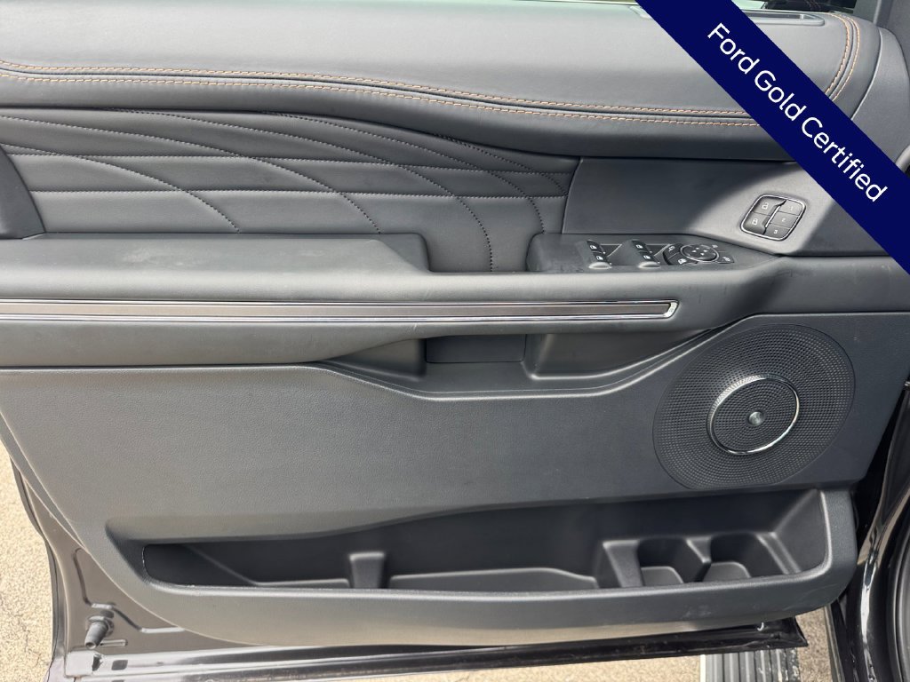 Certified 2024 Ford Expedition Platinum AWD/4WD image 32