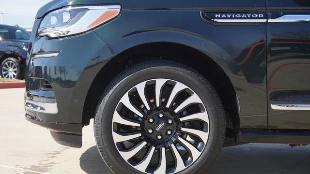 Used 2023 Lincoln Navigator L Black Label AWD/4WD image 5