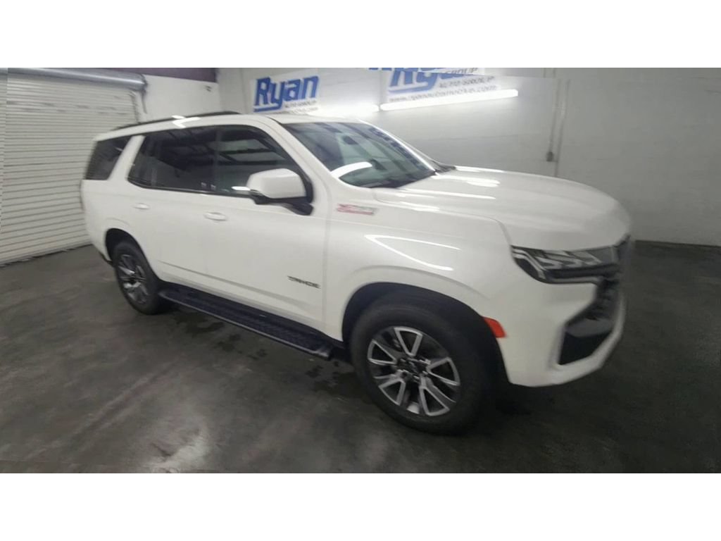 Certified 2023 Chevrolet Tahoe Z71 w/ Luxury Package AWD/4WD image 2