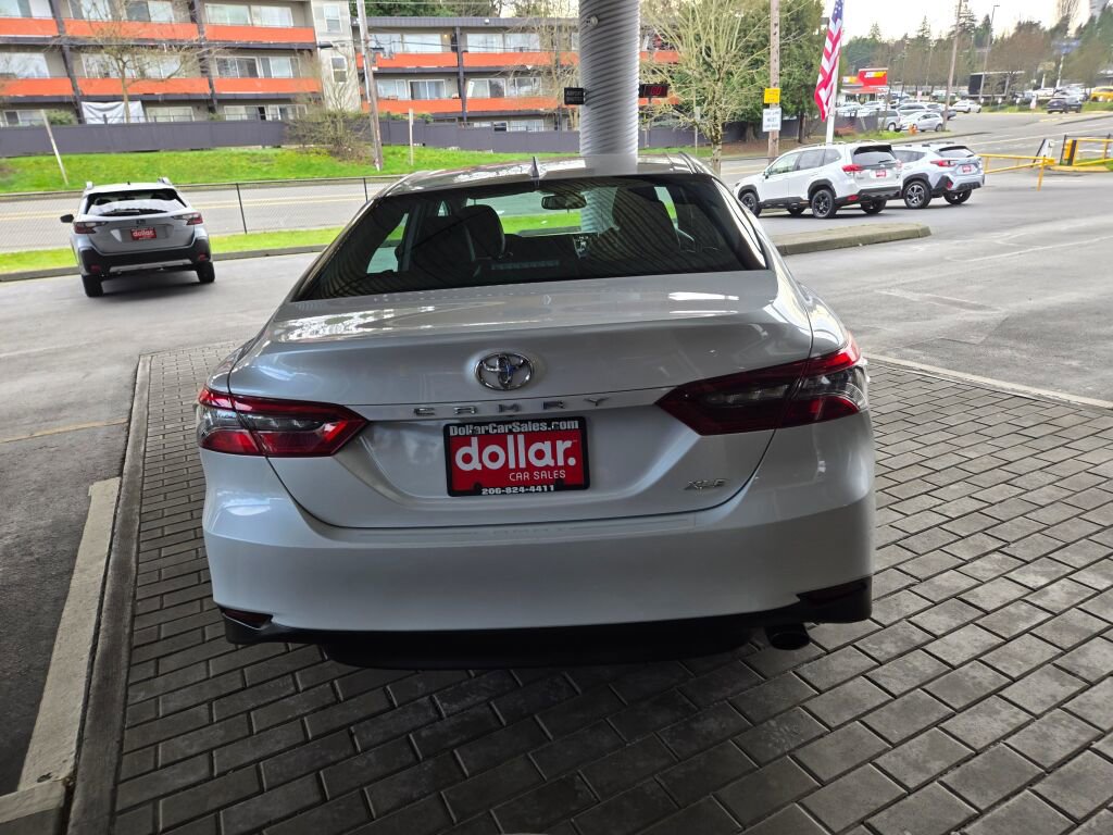 Used 2024 Toyota Camry XLE w/ Cold Weather Package FWD image 6