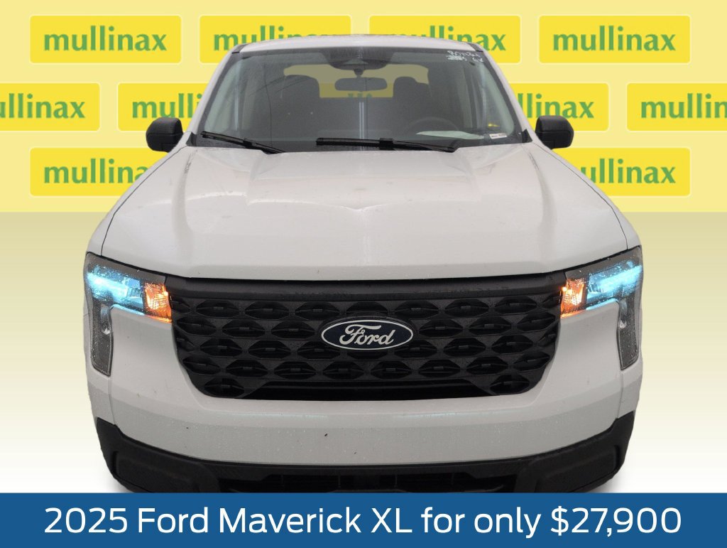Used 2025 Ford Maverick XL w/ Equipment Group 102A AWD/4WD image 14