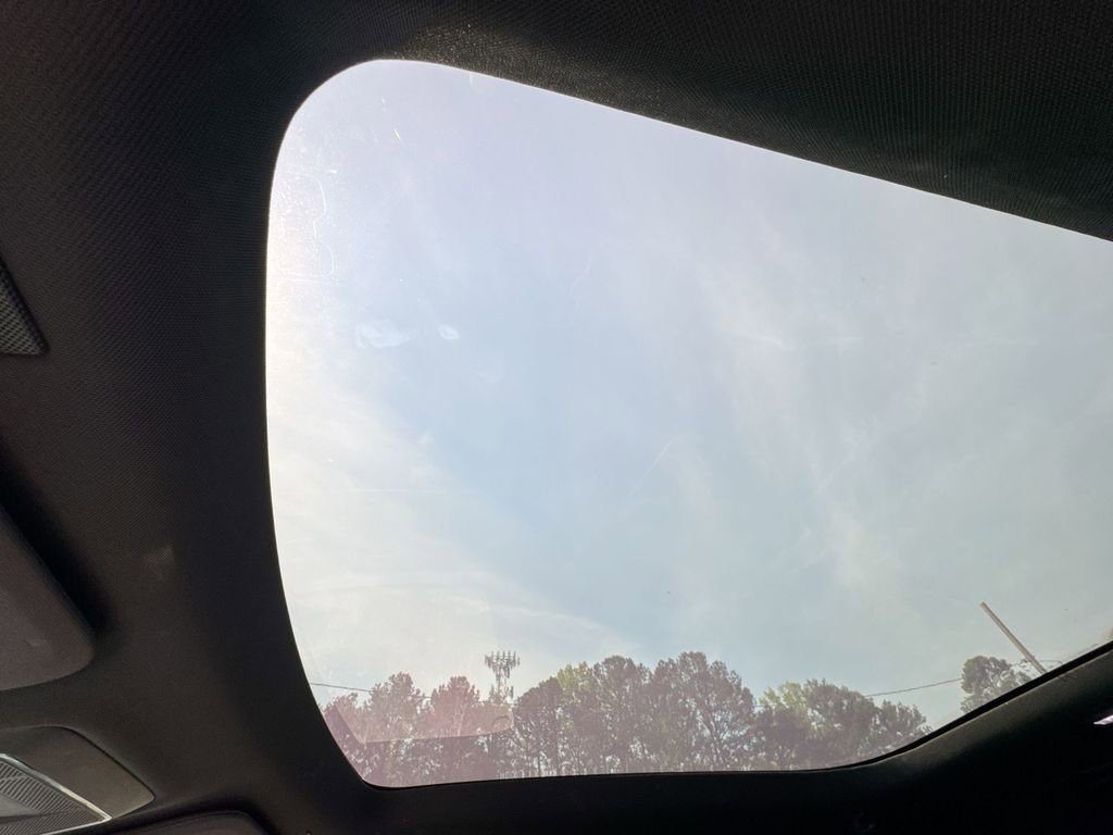 Used 2024 GMC Sierra EV Denali image 20