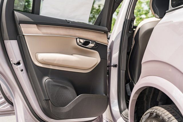 Used 2026 Volvo XC90 B6 Ultra w/ Protection Package Premier image 34