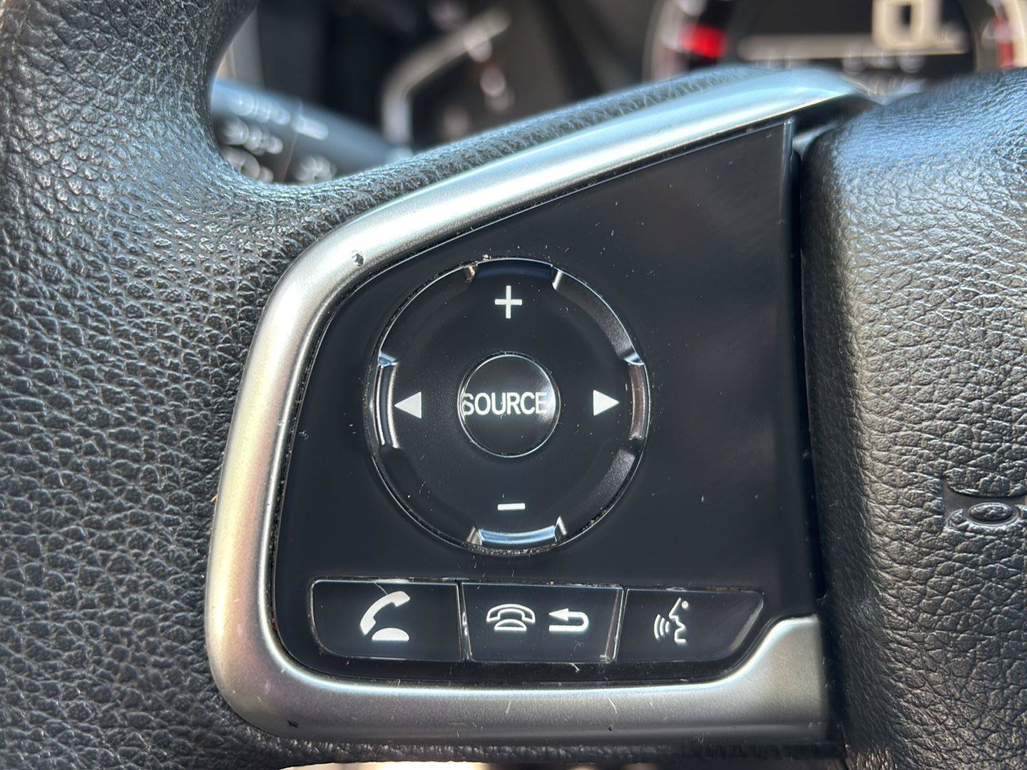 Used 2018 Honda CR-V LX image 26