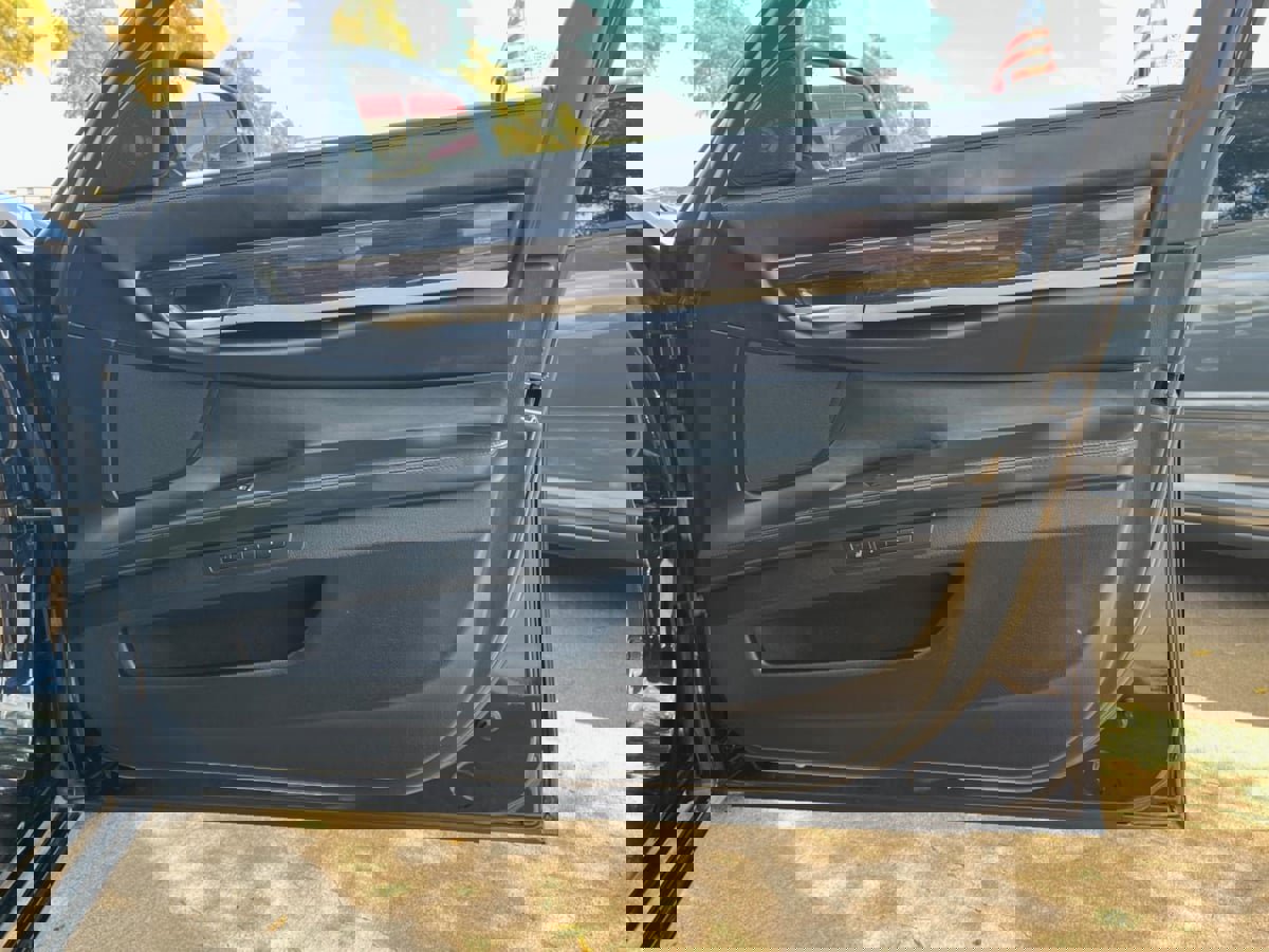 Used 2010 BMW 750Li image 30