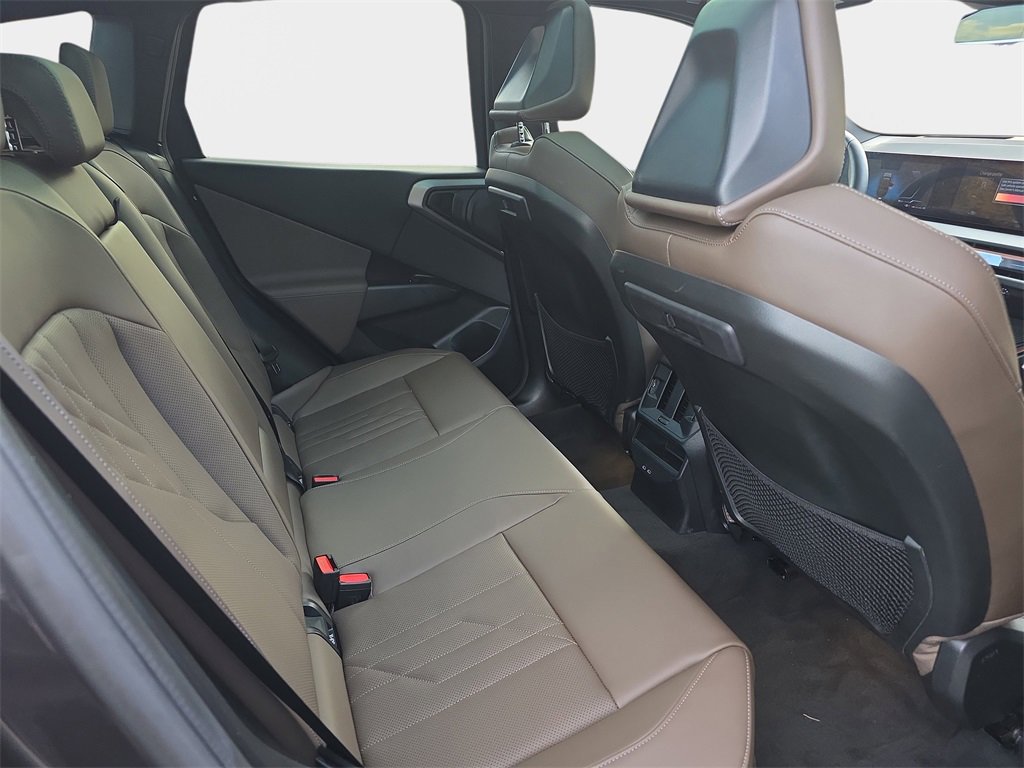 Used 2025 BMW X3 xDrive30i w/ Premium Package image 14