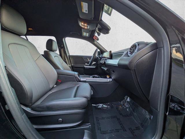 Certified 2025 Mercedes-Benz GLB 250 image 21