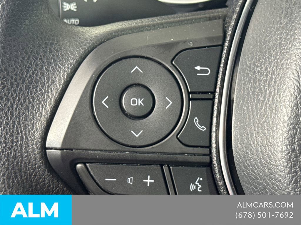 Used 2020 Toyota Camry LE FWD image 28