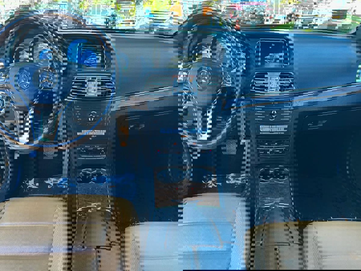 Used 2016 Mercedes-Benz E 400 Coupe image 26