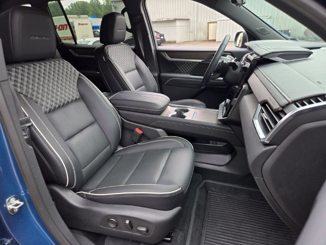 Used 2026 GMC Acadia Denali w/ Super Cruise Package AWD/4WD image 22