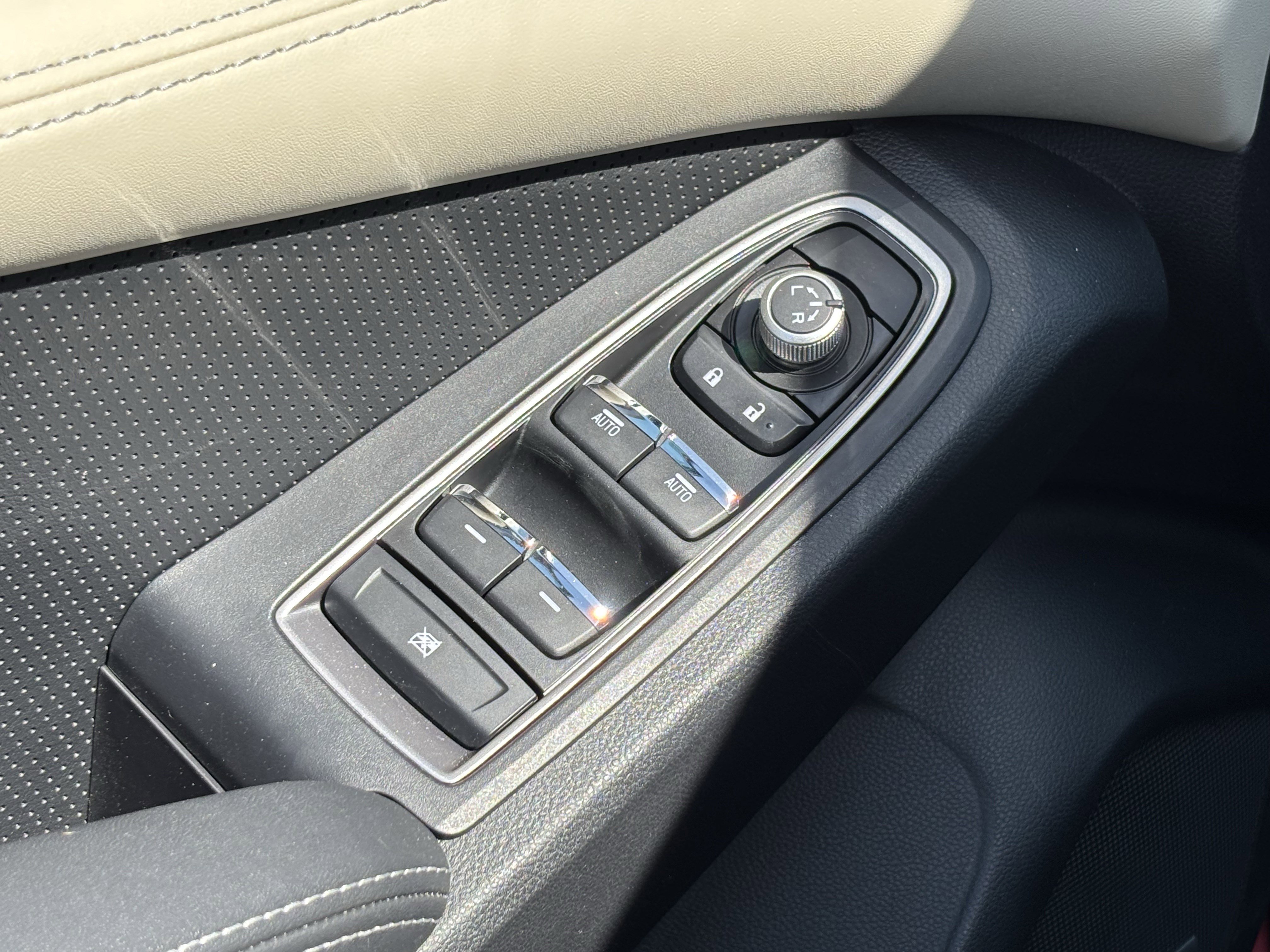 Used 2021 Subaru Ascent Limited w/ Technology Package image 15