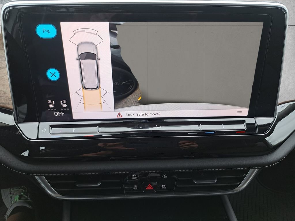 Used 2025 Volkswagen Atlas SE image 9