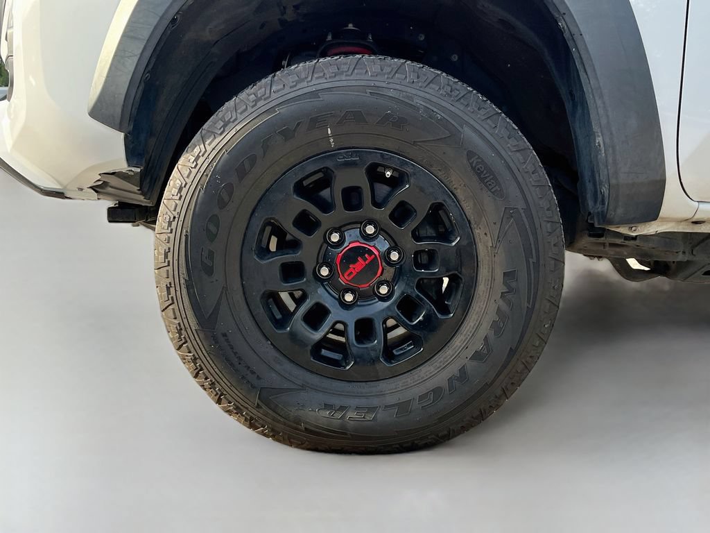 Used 2019 Toyota Tacoma TRD Pro AWD/4WD image 32
