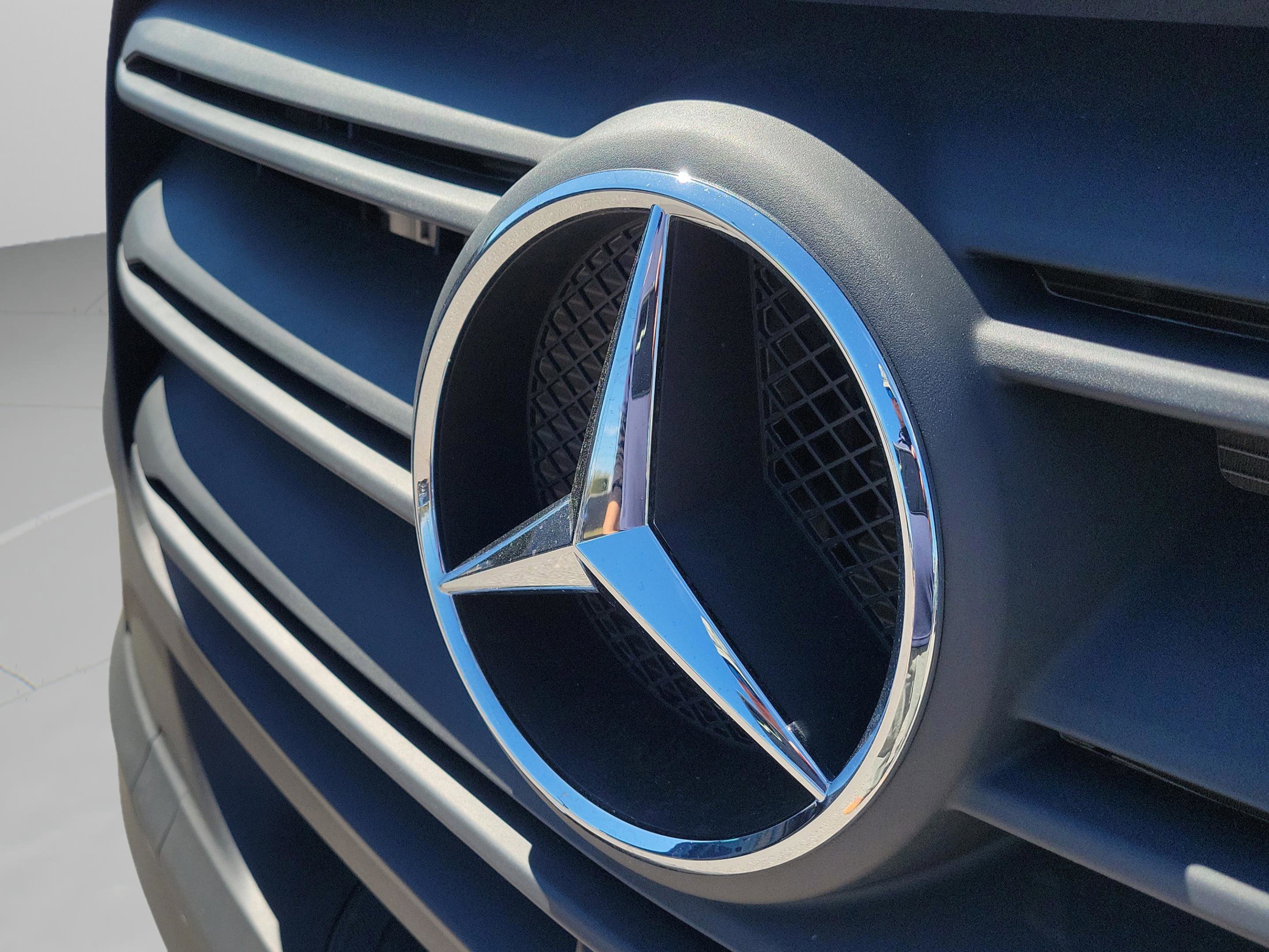 Used 2025 Mercedes-Benz Sprinter 2500 image 15