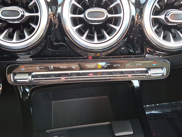 Used 2023 Mercedes-Benz CLA 250 4MATIC image 16