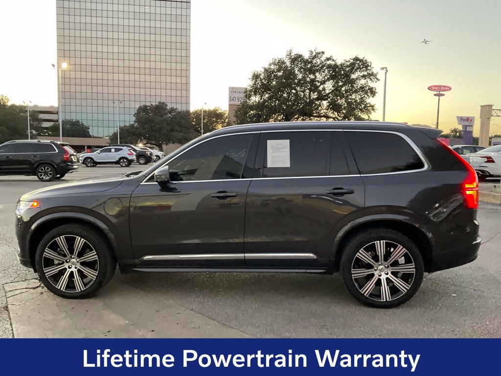 Certified 2024 Volvo XC90 T8 Plus AWD/4WD image 4