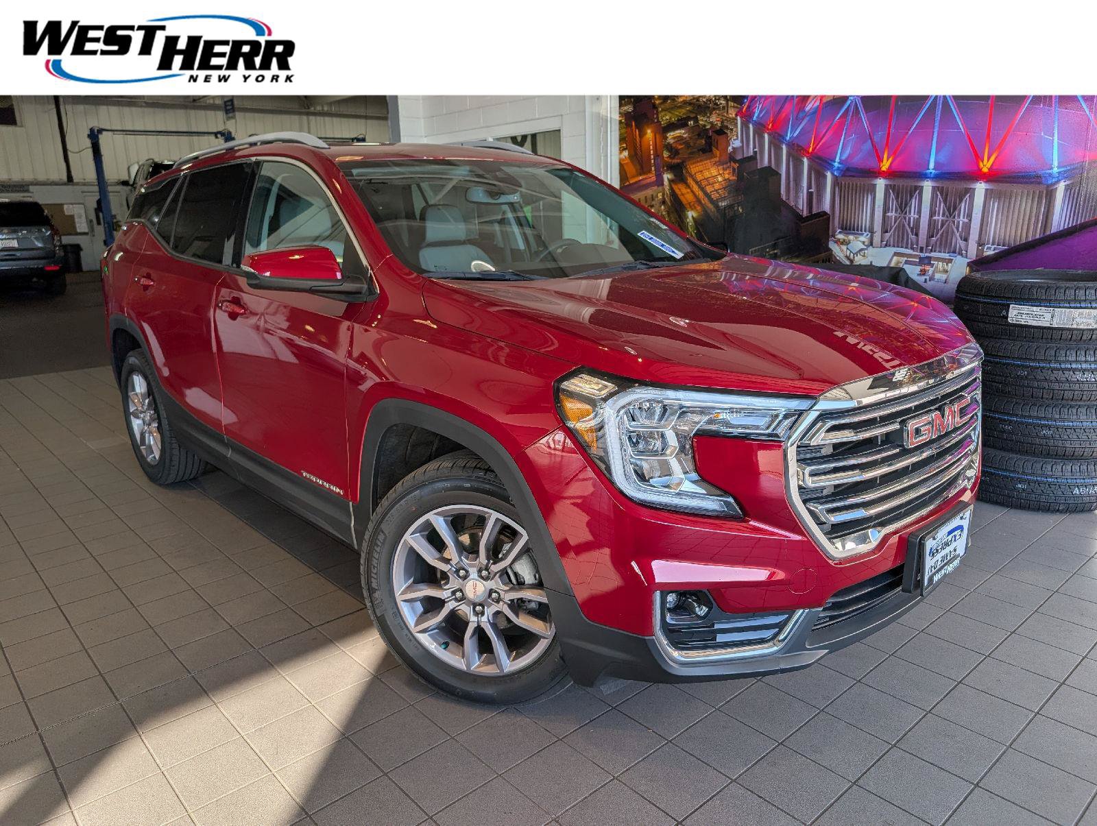Used 2023 GMC Terrain SLT AWD/4WD image 1