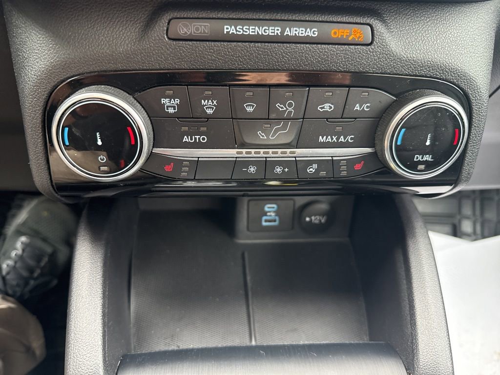 Used 2022 Ford Escape SEL AWD/4WD image 16