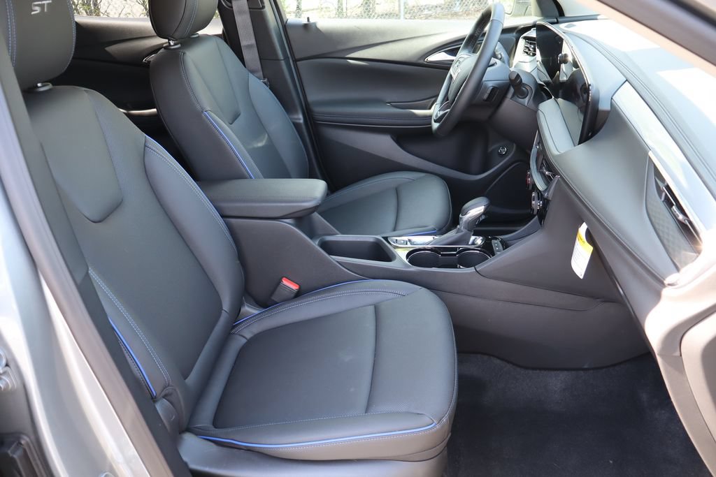New 2026 Buick Encore GX Sport Touring w/ Comfort Package AWD/4WD image 22