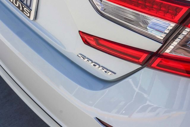 Used 2022 Honda Accord Sport image 11