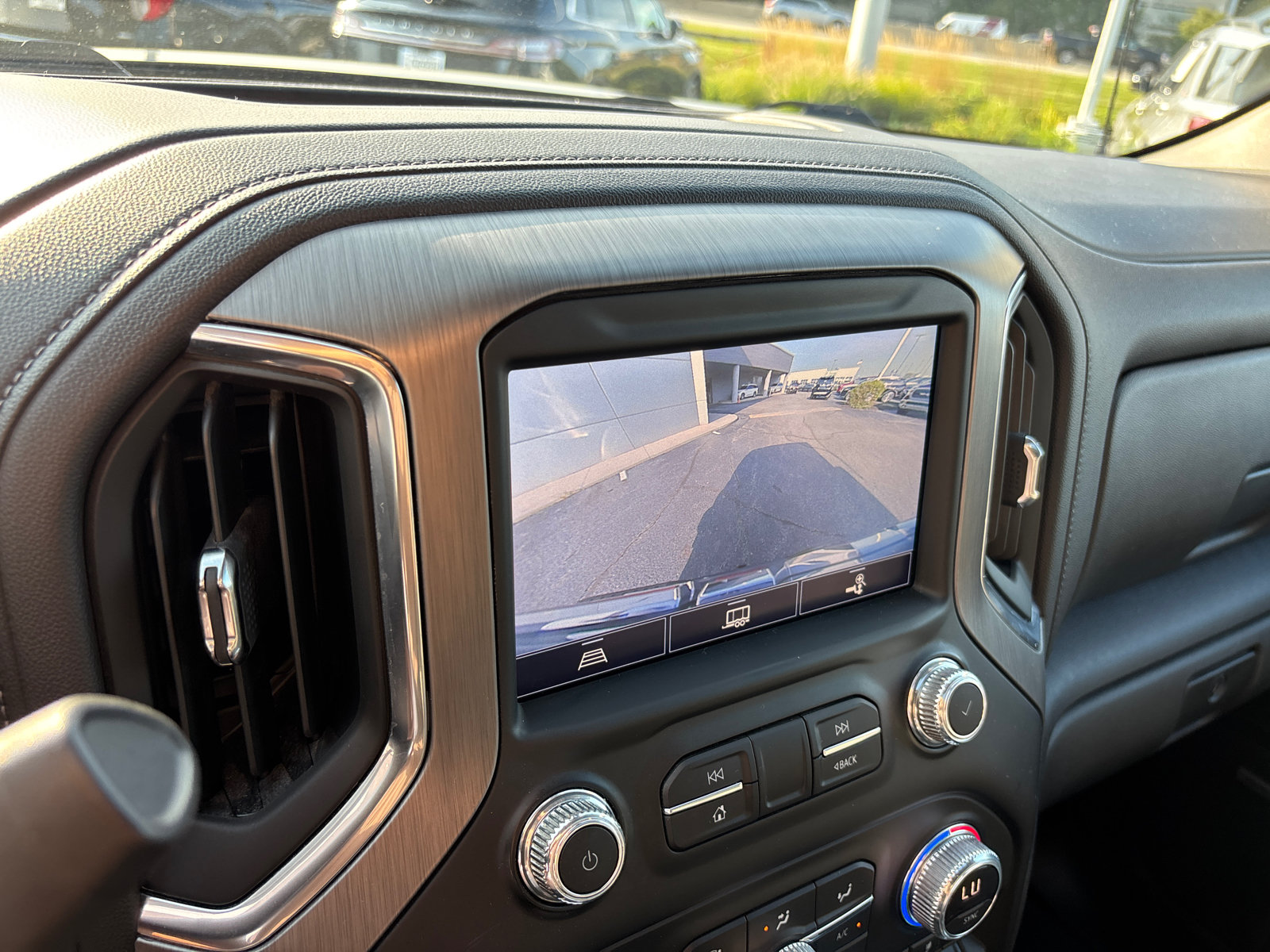 Used 2022 GMC Sierra 1500 Denali w/ Denali Premium Package AWD/4WD image 20