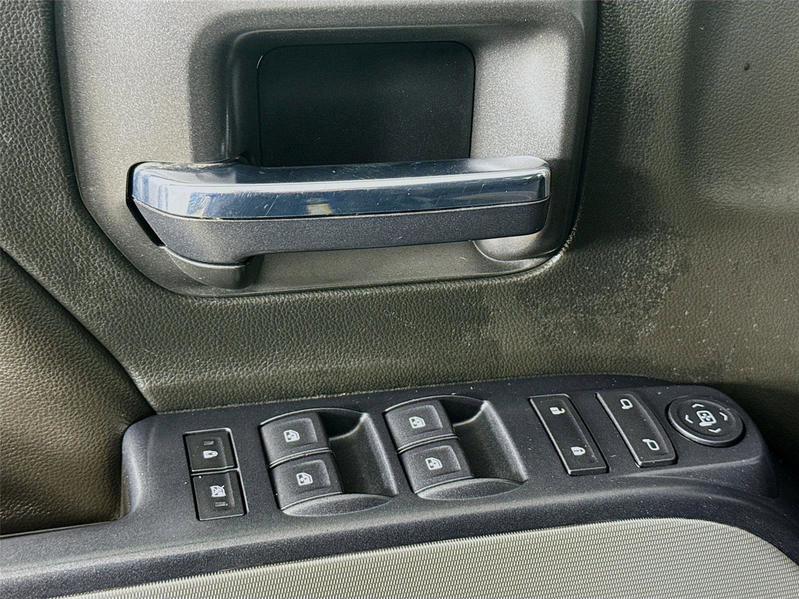 Used 2017 Chevrolet Silverado 1500 LT w/ All Star Edition image 18