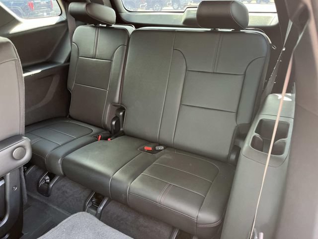 Used 2023 Chevrolet Traverse RS w/ LPO, Floor Liner Package FWD image 19