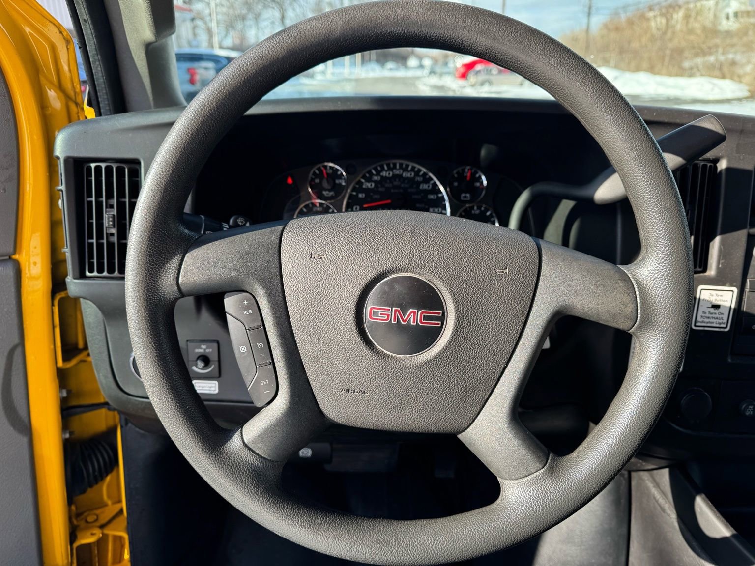 Used 2021 GMC Savana 3500 Extended w/ Power Convenience Package image 14