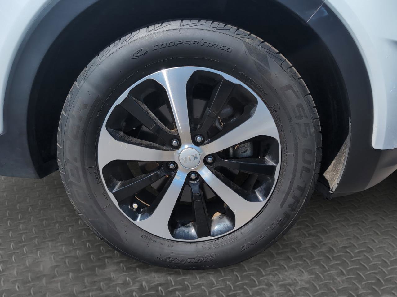 Used 2018 Kia Sorento EX FWD image 28