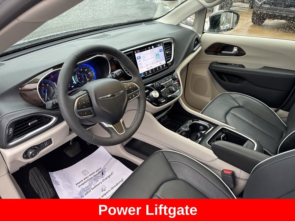 Used 2024 Chrysler Pacifica Limited image 15