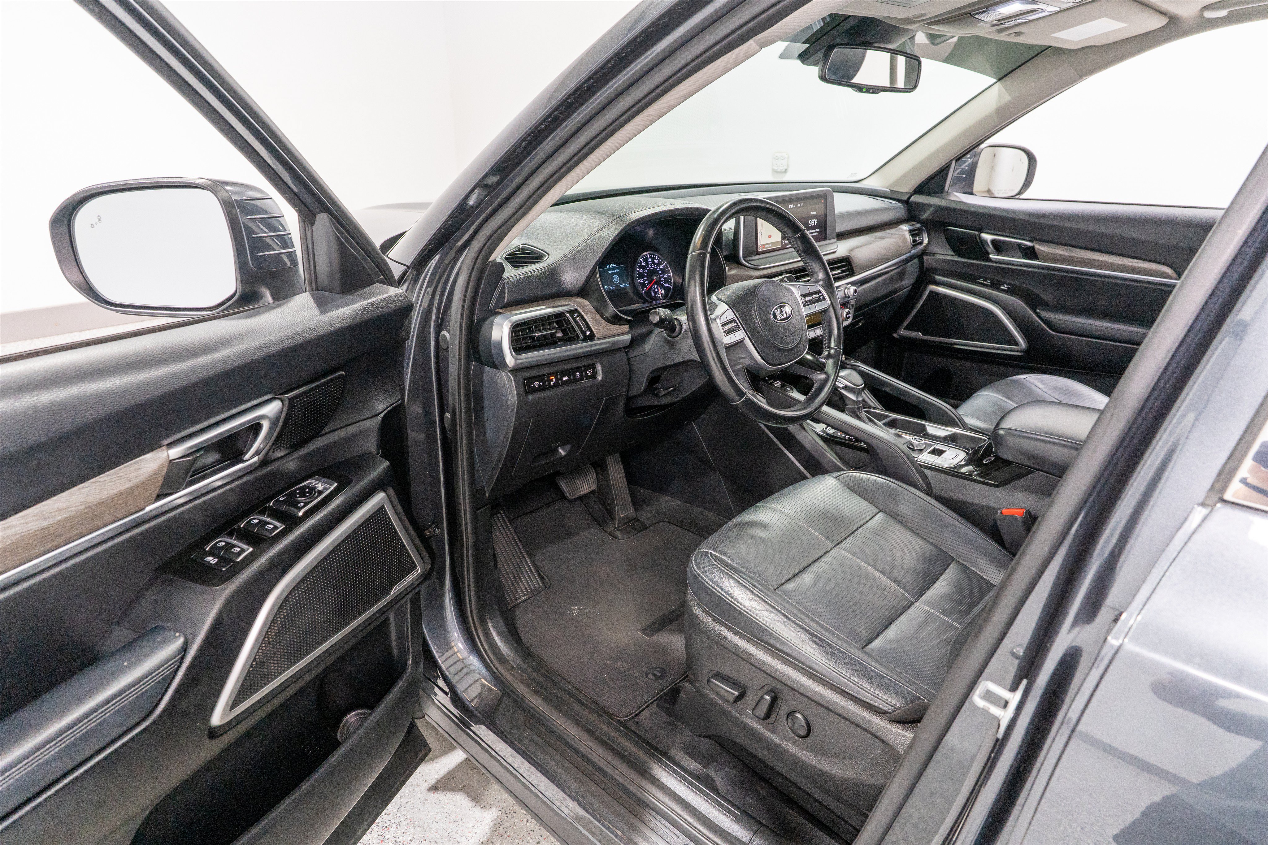 Used 2020 Kia Telluride EX w/ Towing Package FWD image 10