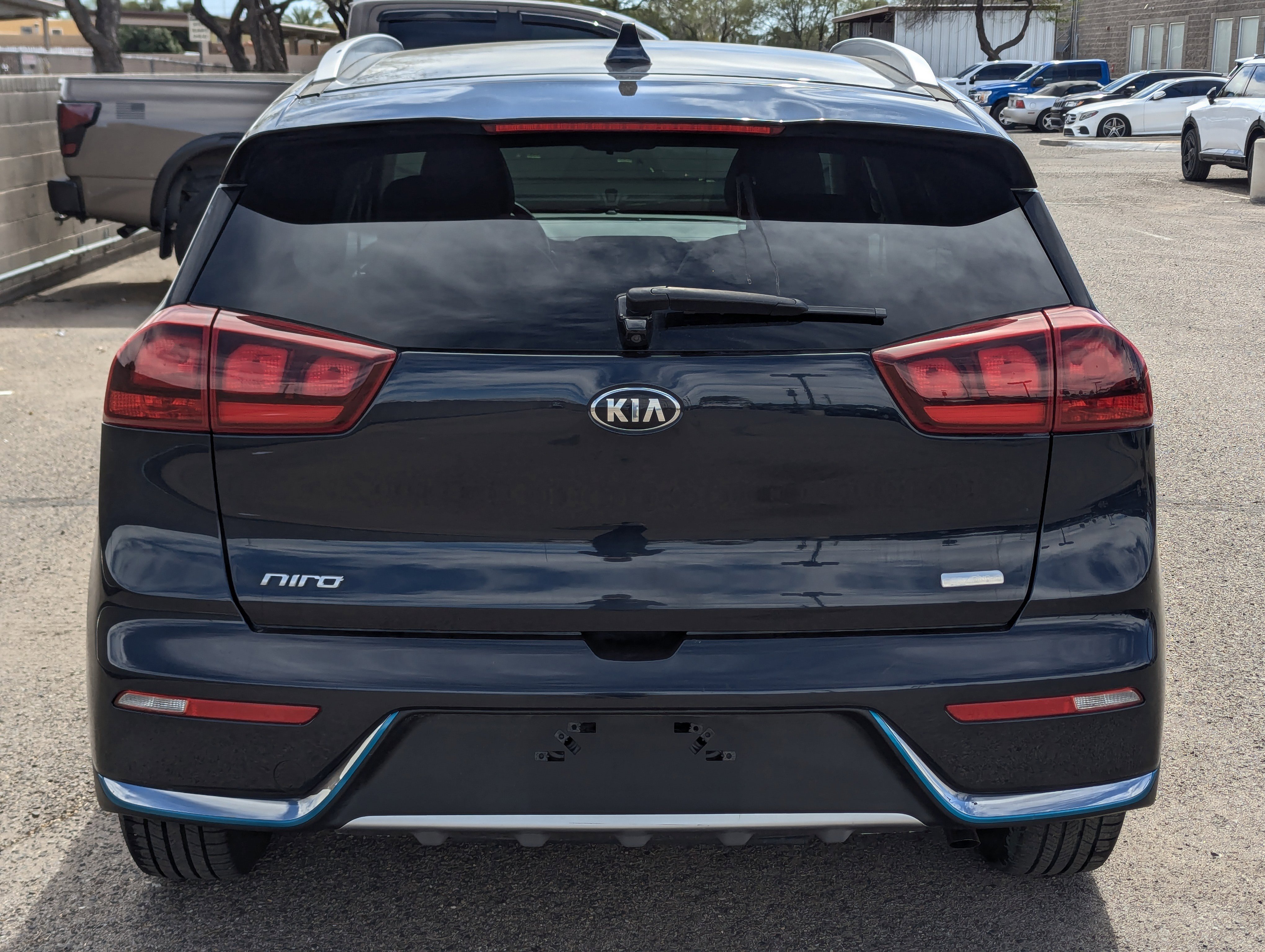 Used 2019 Kia Niro LX image 3