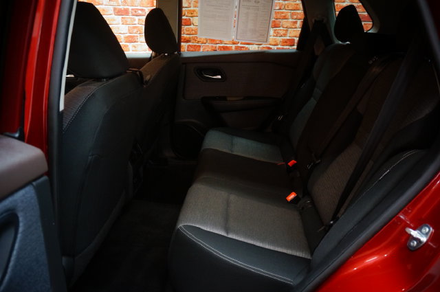 Certified 2023 Nissan Rogue SV AWD/4WD image 33