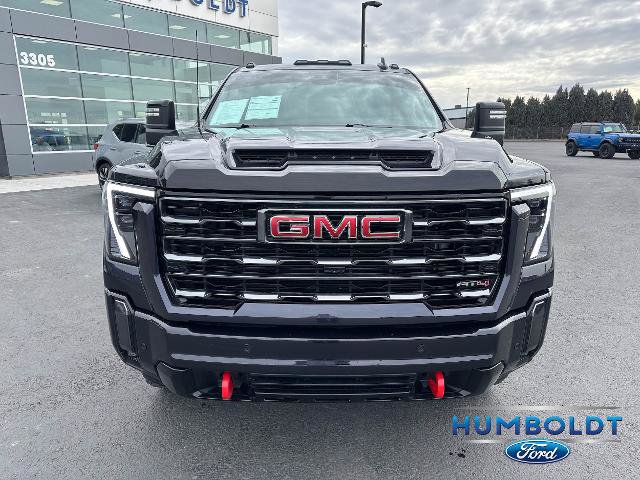 Used 2024 GMC Sierra 2500 AT4 w/ AT4 Premium Plus Package image 2