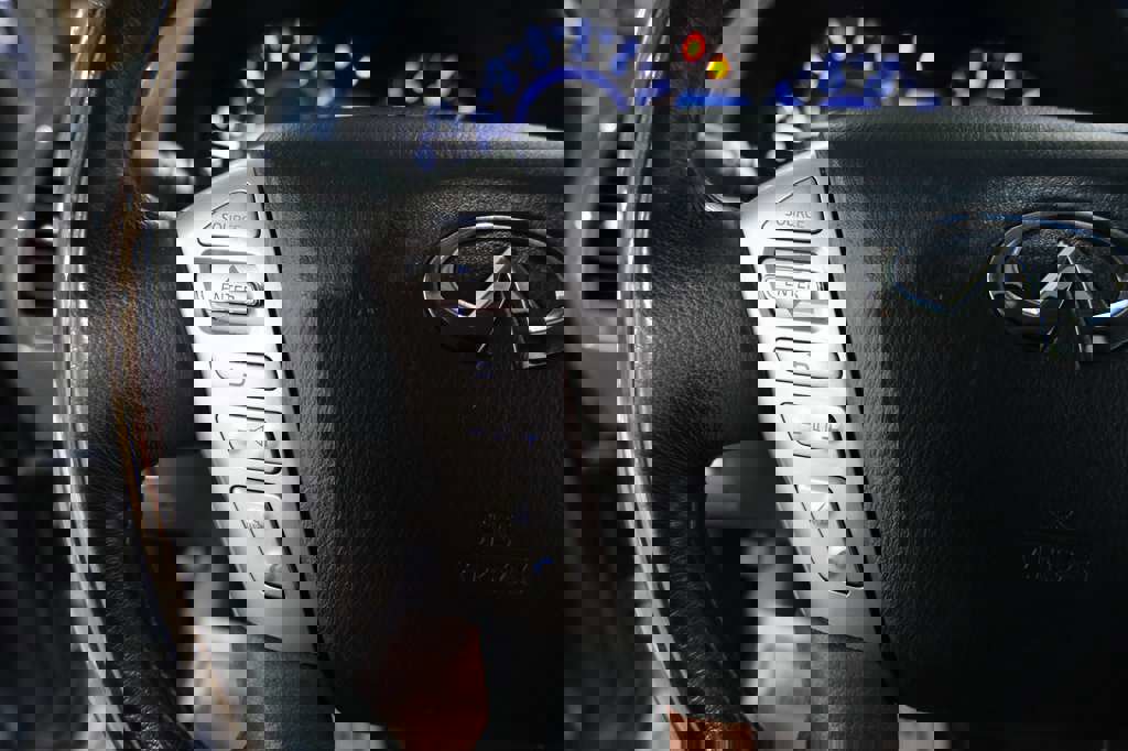 Used 2017 INFINITI QX80 image 40