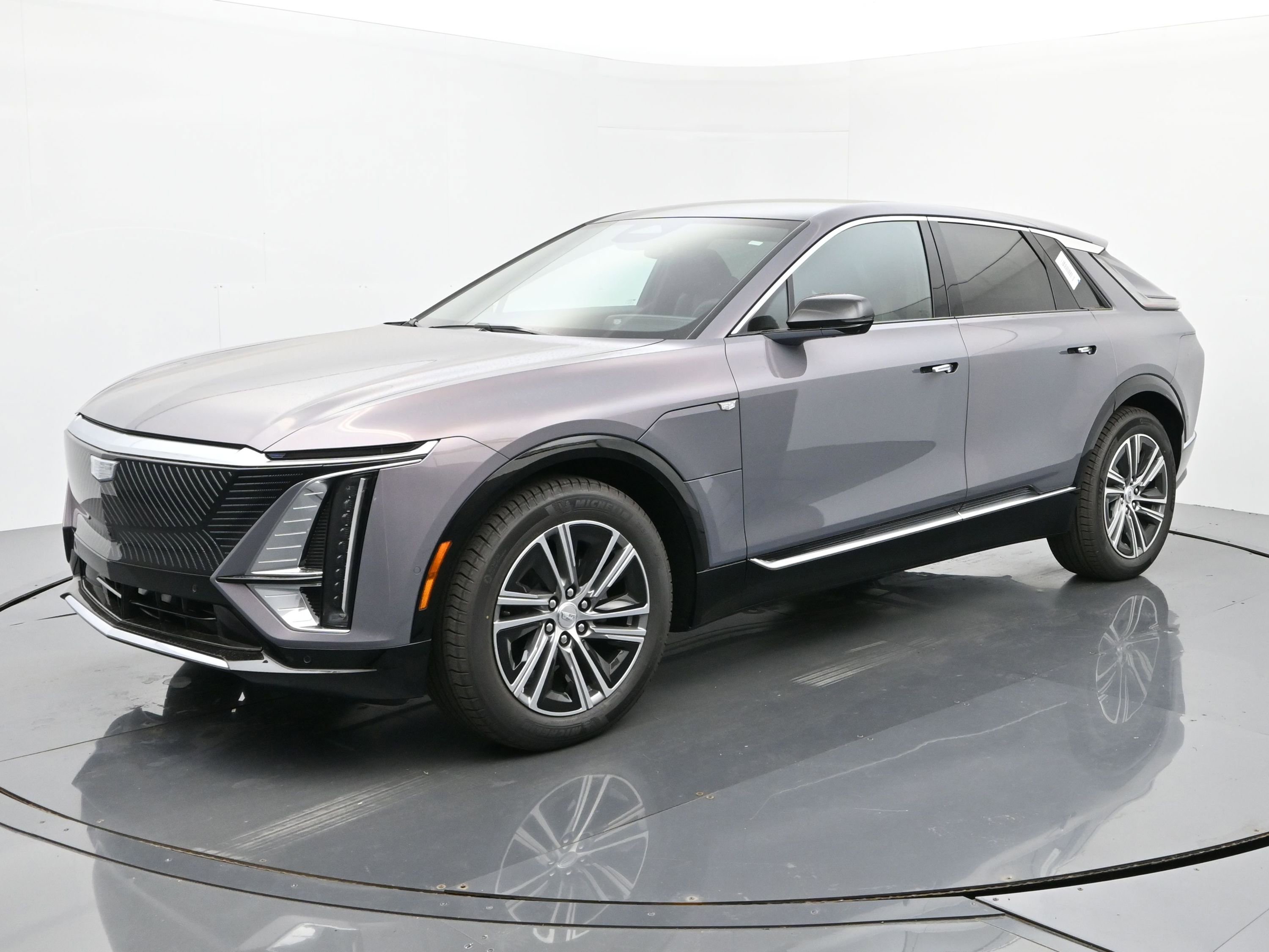 New 2025 Cadillac Lyriq Luxury