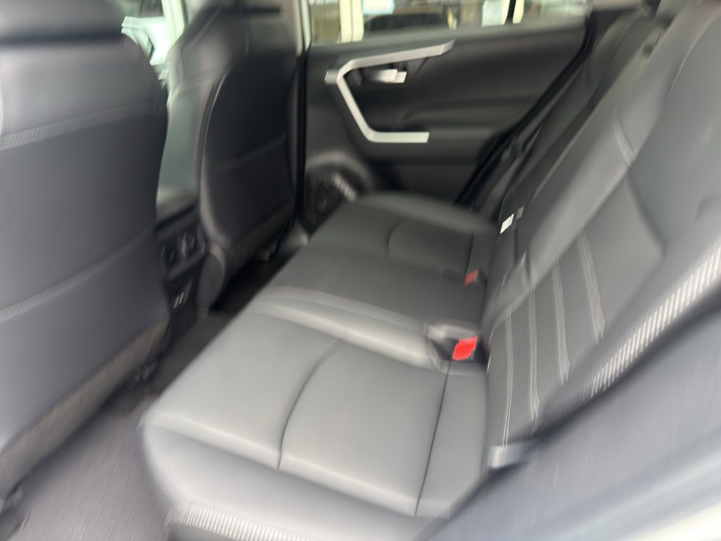 Used 2023 Toyota RAV4 XLE Premium image 8