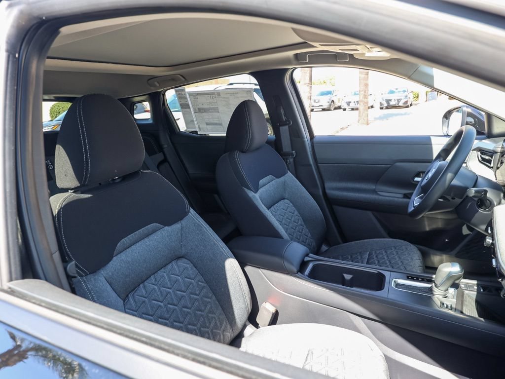 New 2026 Nissan Kicks SV w/ SV Premium Package FWD image 21