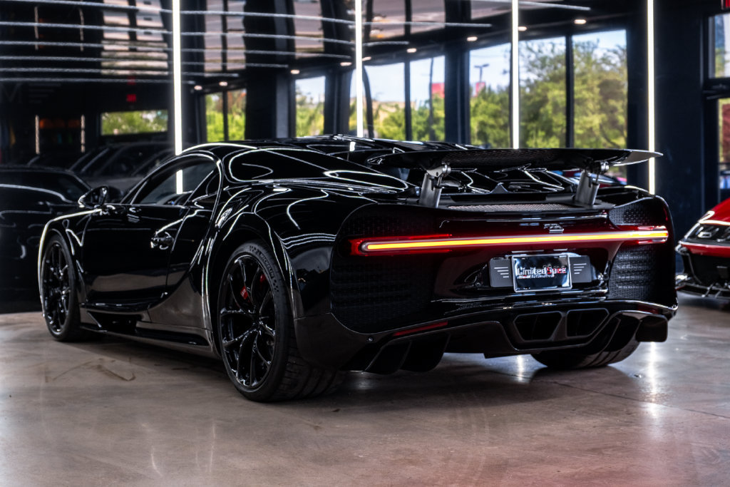 Used 2018 Bugatti Chiron AWD/4WD image 21