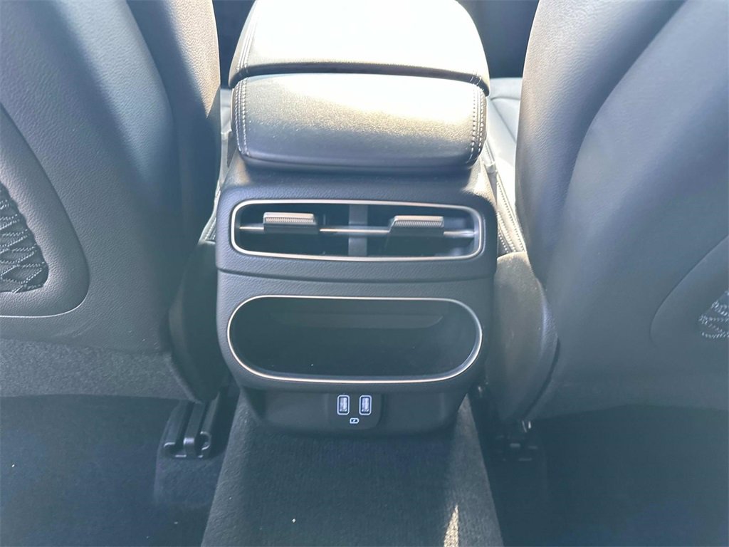 Used 2025 Genesis GV70 2.5T image 12