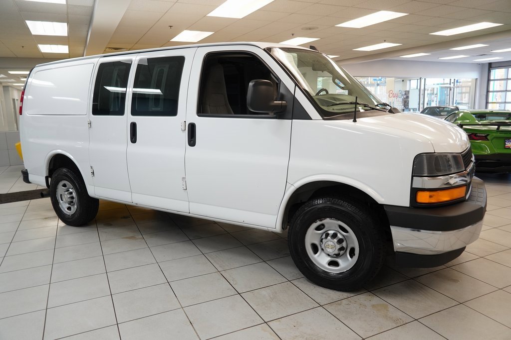 Used 2021 Chevrolet Express 2500 w/ Driver Convenience Package image 15