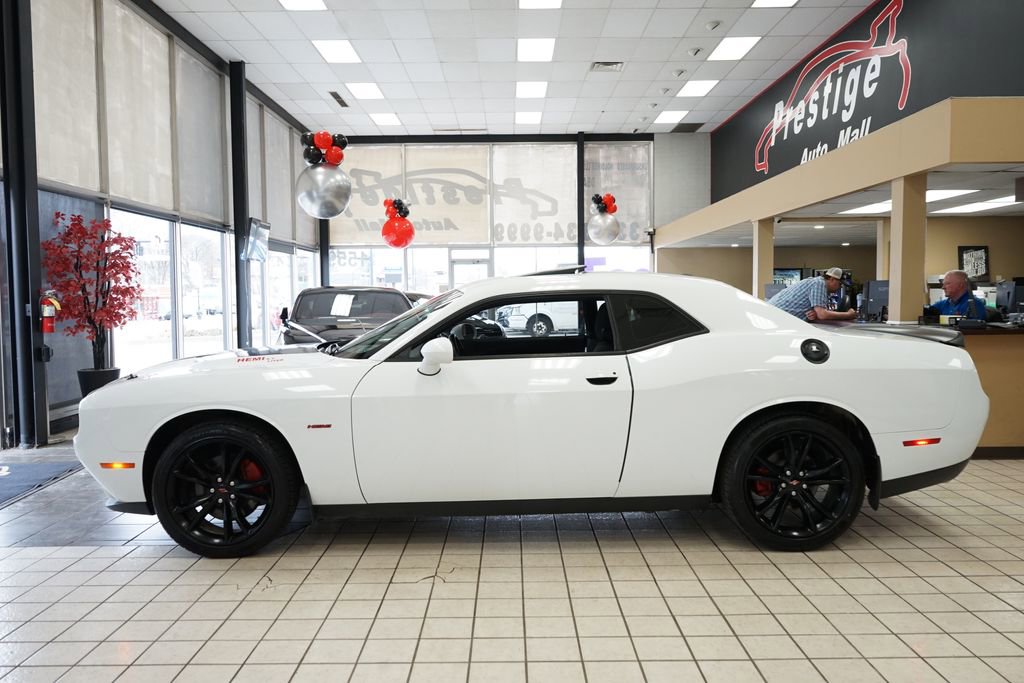 Used 2018 Dodge Challenger R/T w/ Blacktop Package image 4