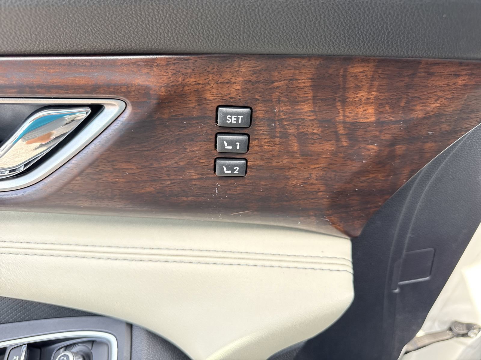 Used 2019 Subaru Ascent Touring AWD/4WD image 43